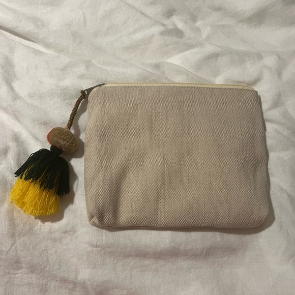 Work once! Adorable embroidered clutch with tassel! - Picture 3 of 3